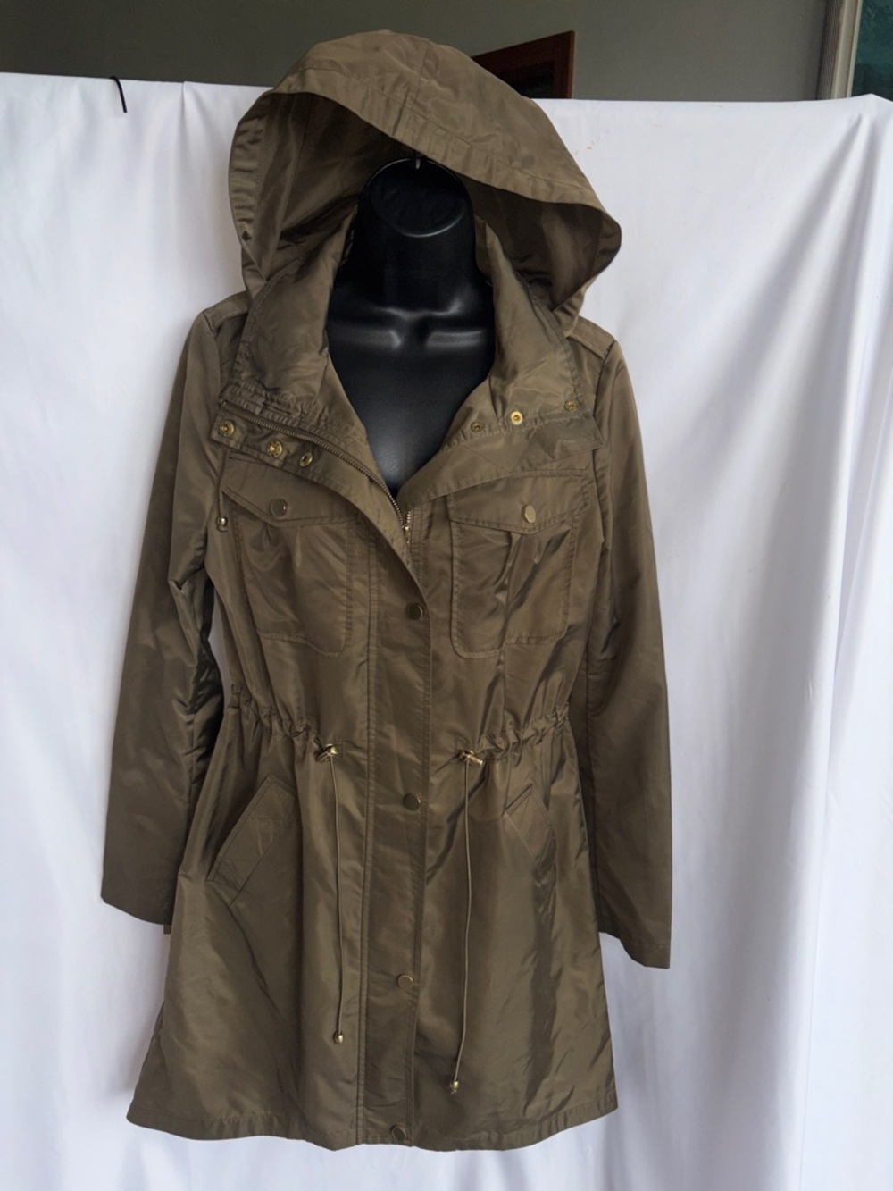 Belle Badgley Mischka Coat, Olive, Zip, Snap, Hooded, sz S, 21” PTP, 34” L